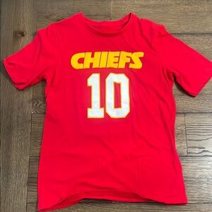 NFL Chiefs shirt sleeve shirt Hill number 10. Youth XL